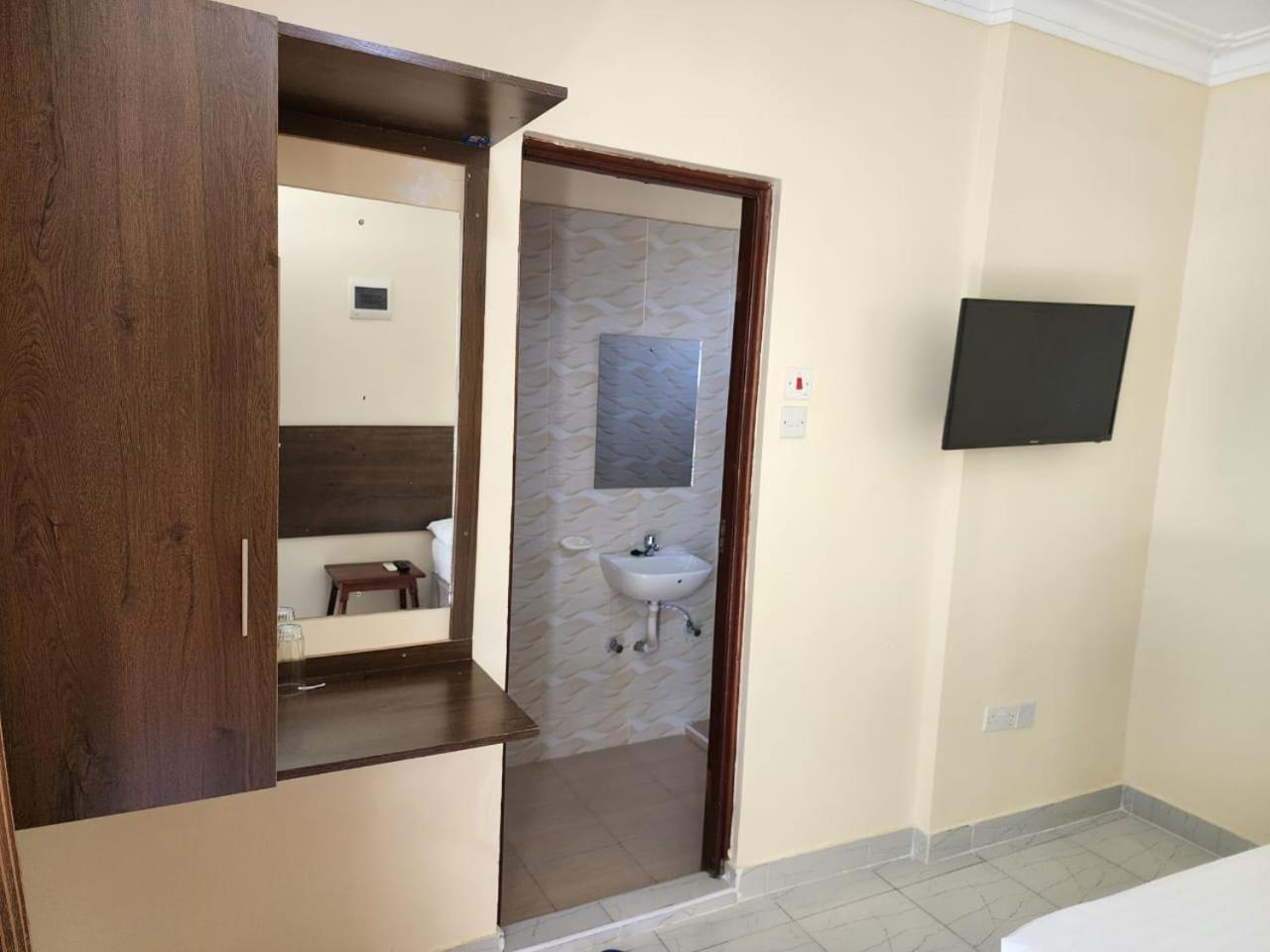 Prestige Leisure Hotel Mtwapa Exterior photo